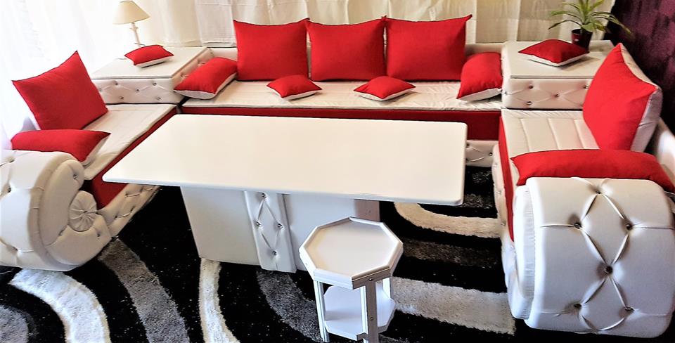 Salon marocain moderne rouge et blanc